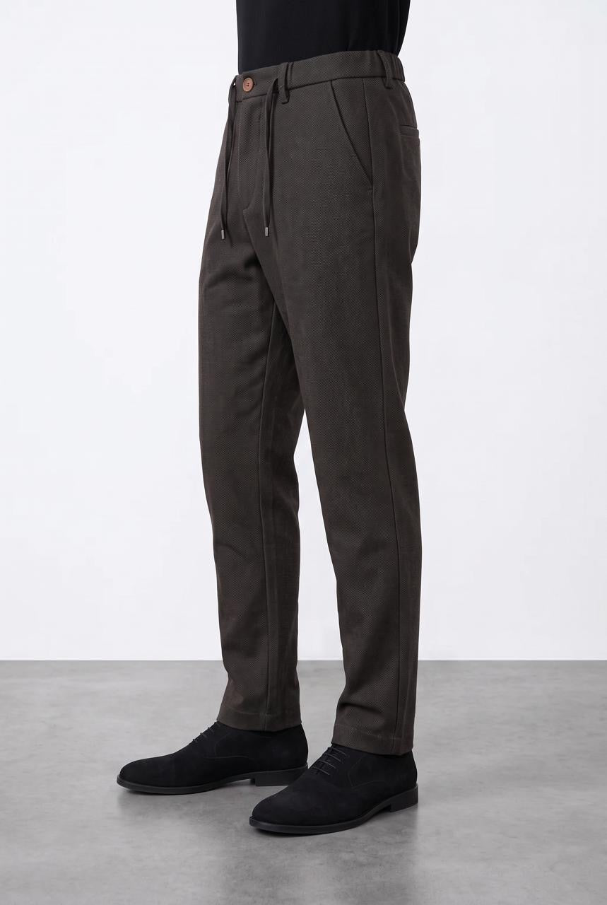 Chino slim pantalone s pertlom